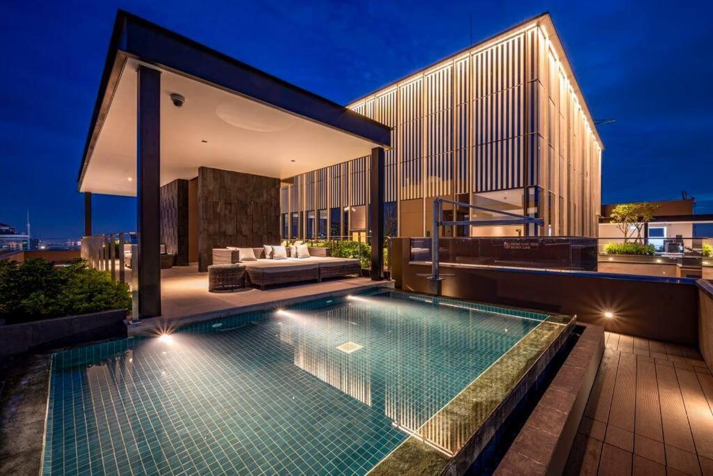 The Rixx Superior Apartment@d1/pool/gym/security * TP. Hồ Chí Minh